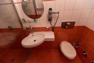 Отель Bulvar Inn Баку Стандартный двухместный номер с 1 кроватью-6